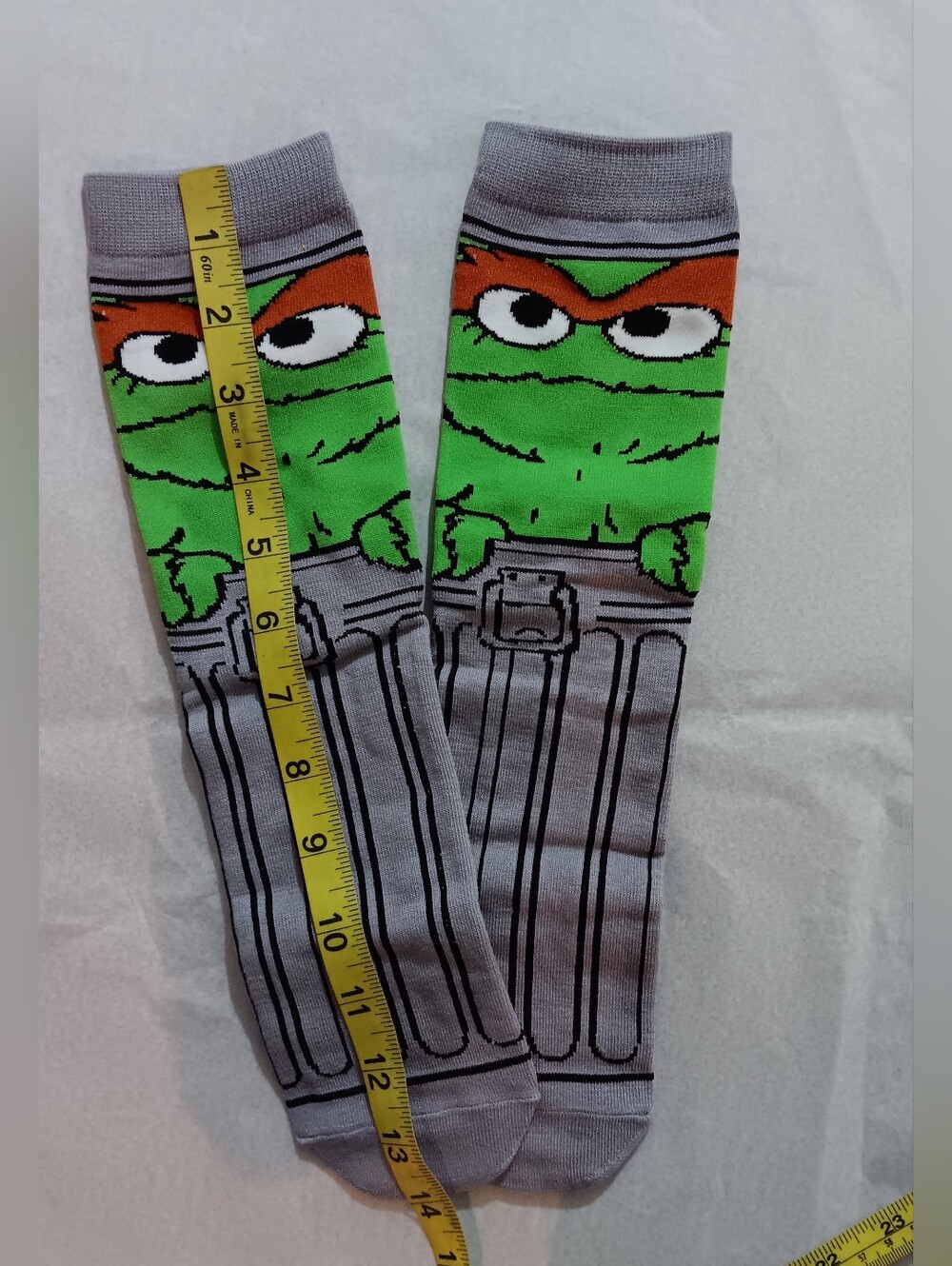 One Pair Socks - Oscar The Grouch (NWOT)